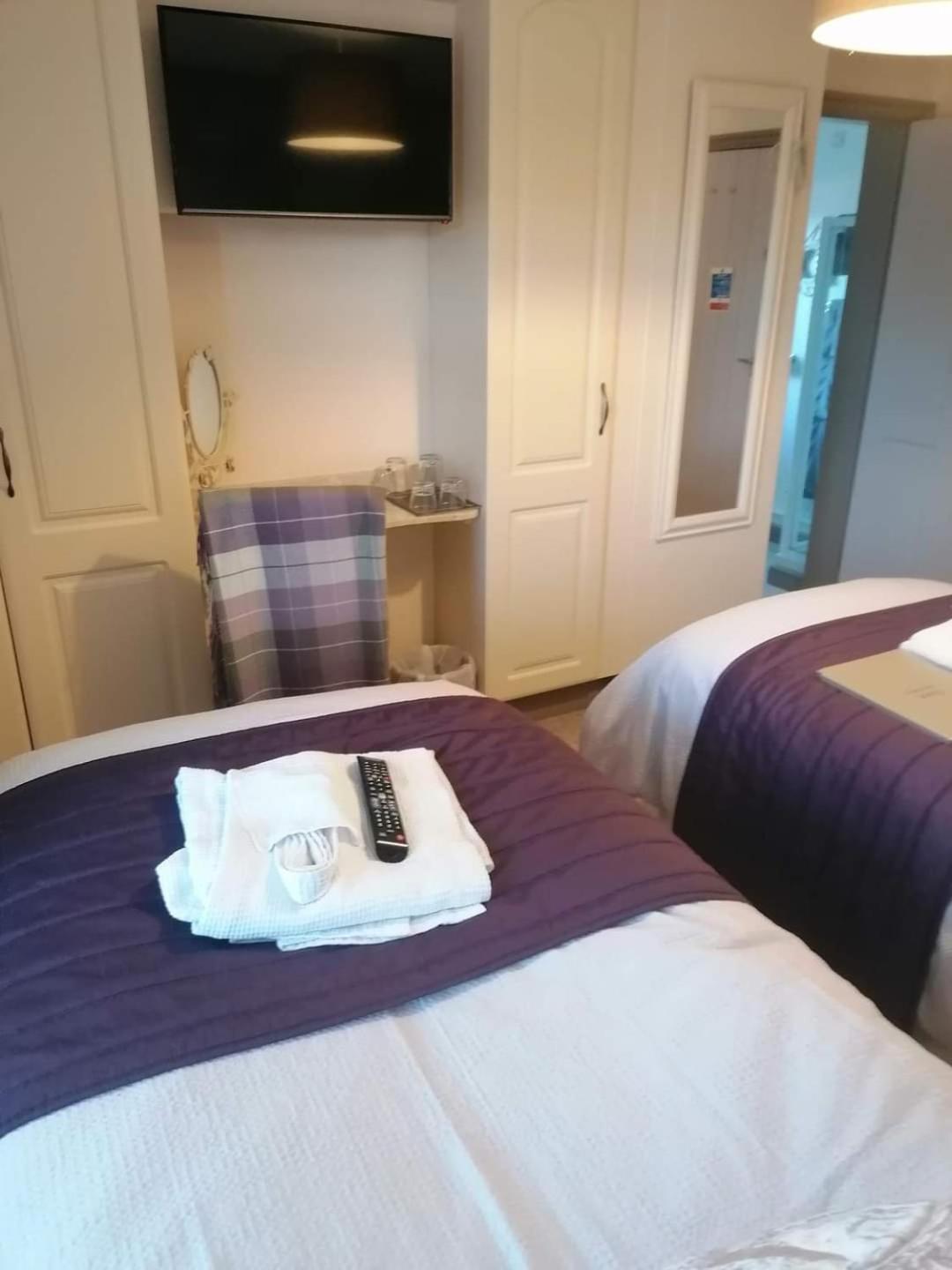 Hotel Meadow View Wighton Habitación foto